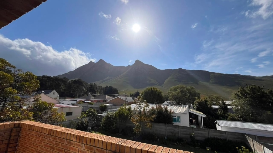 4 Bedroom Property for Sale in Kleinmond Western Cape